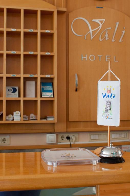 Hotel Vali Dramalj Цриквениця Екстер'єр фото